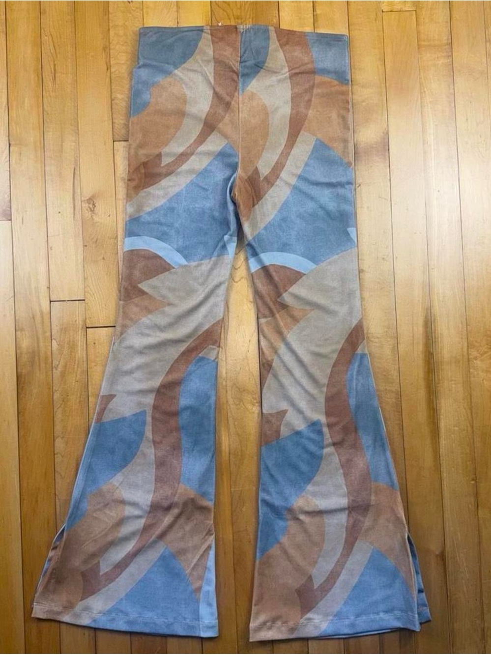 Show Me Your Mumu Maren Bells Abstract Flare Pants NWT Medium - Picture 6 of 7